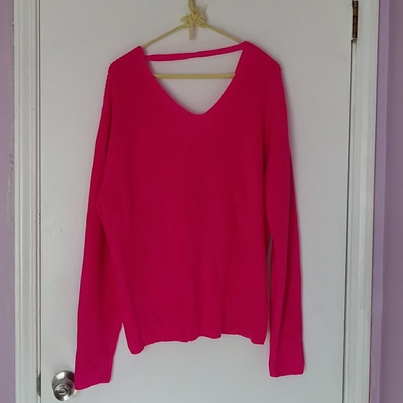 Sweater - Picture 3 of 5